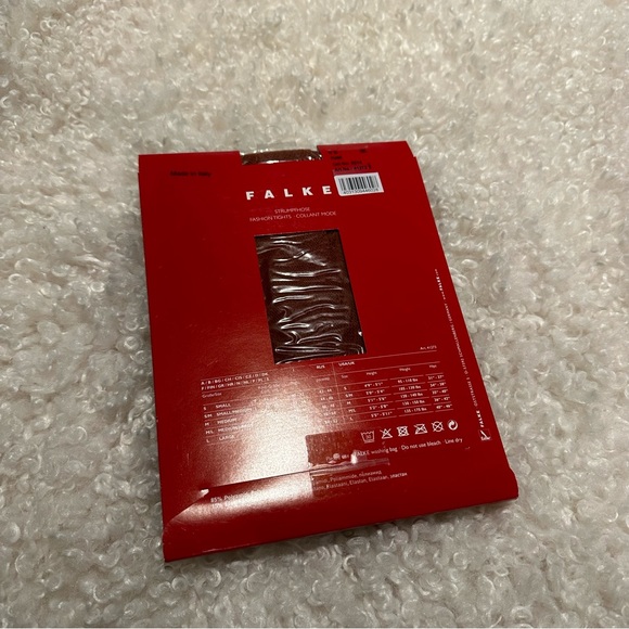 Falke Nylons New in box - Picture 4 of 7